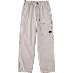 PANTALONE CARGO CON PATCH LOGO