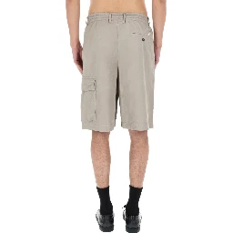 SHORTS CARGO CON PATCH LOGO