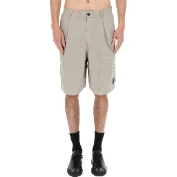 SHORTS CARGO CON PATCH LOGO