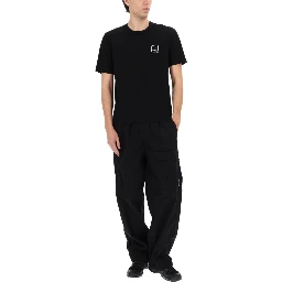 PANTALONE CARGO CON PATCH LOGO