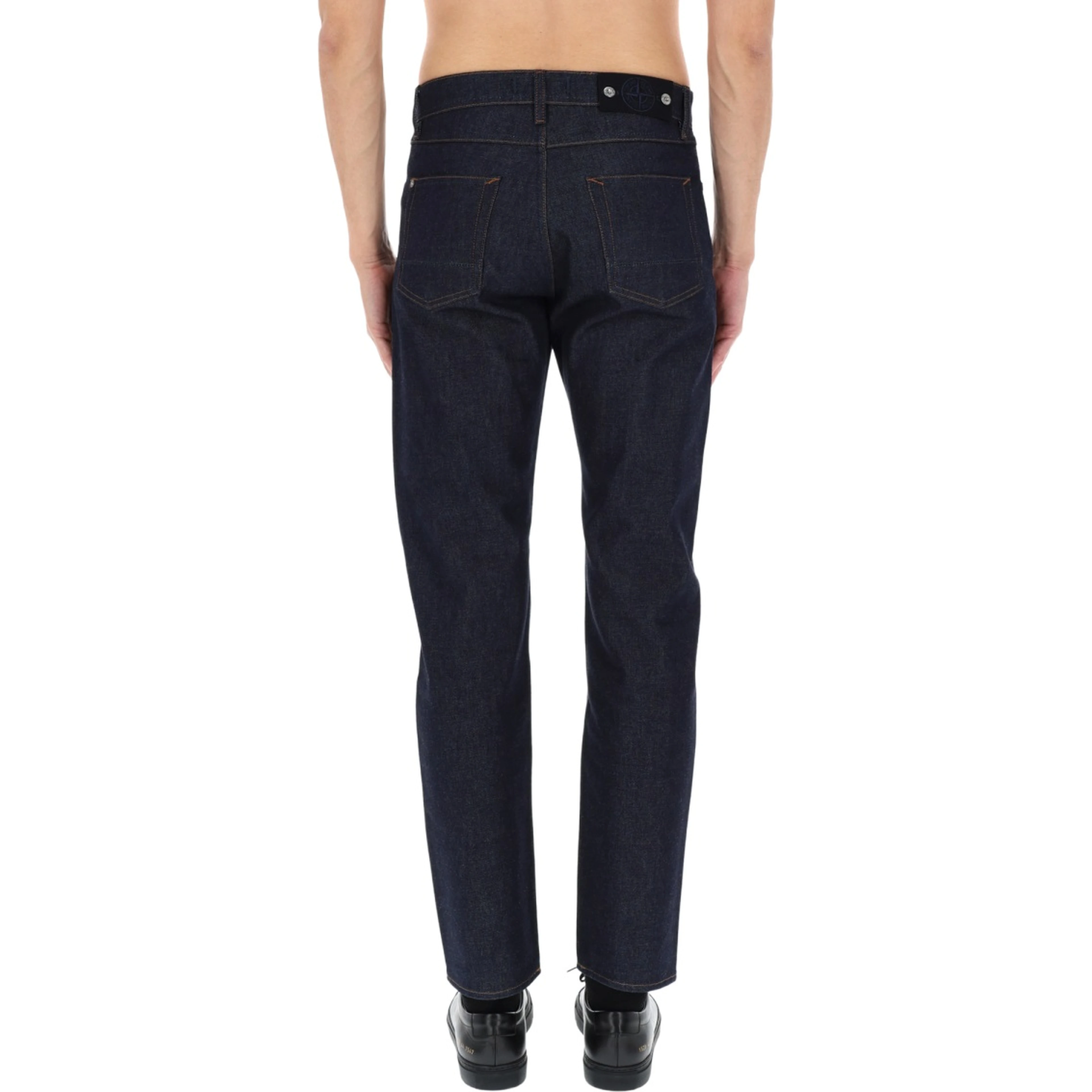 JEANS IN DENIM