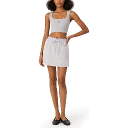 TOP WITH NECKLINE