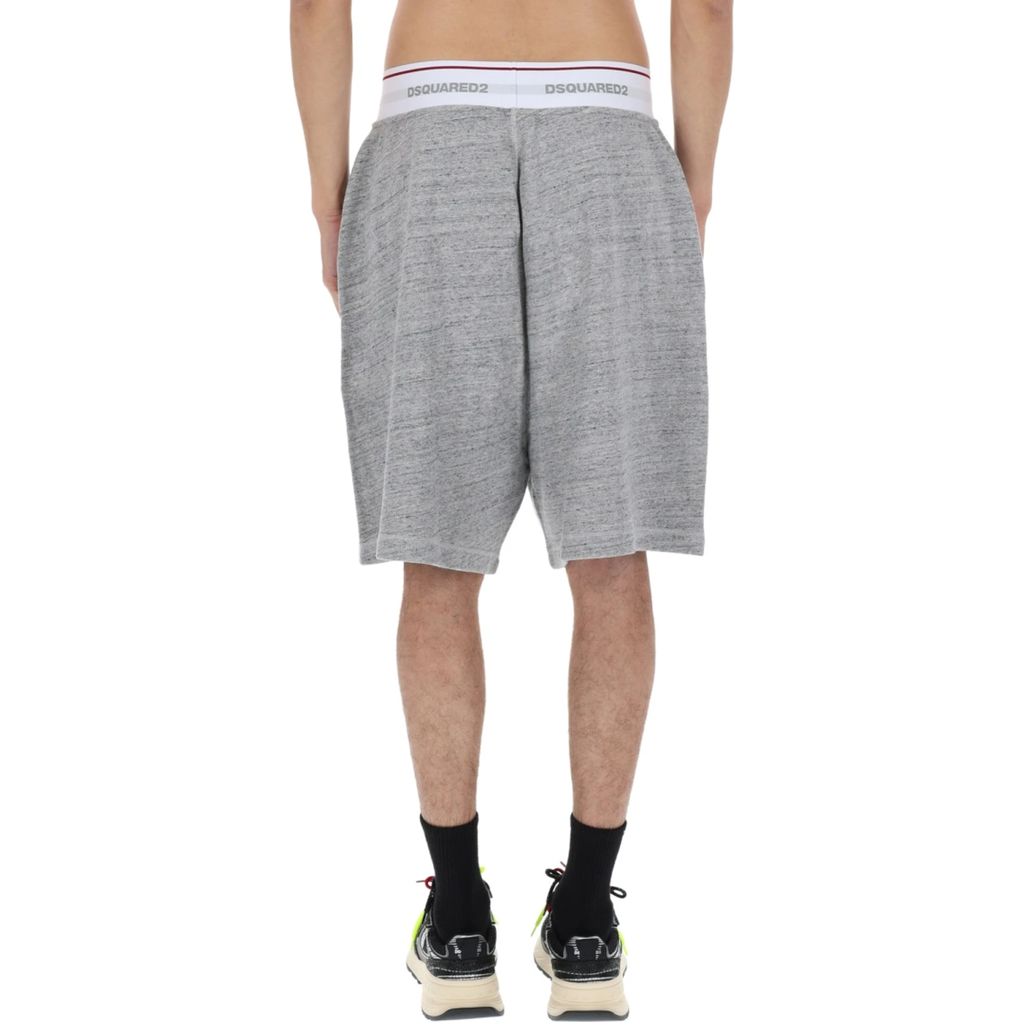 SHORTS "OVERSIZE" CON LOGO