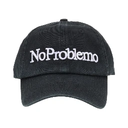 قبعة بيسبول بشعار