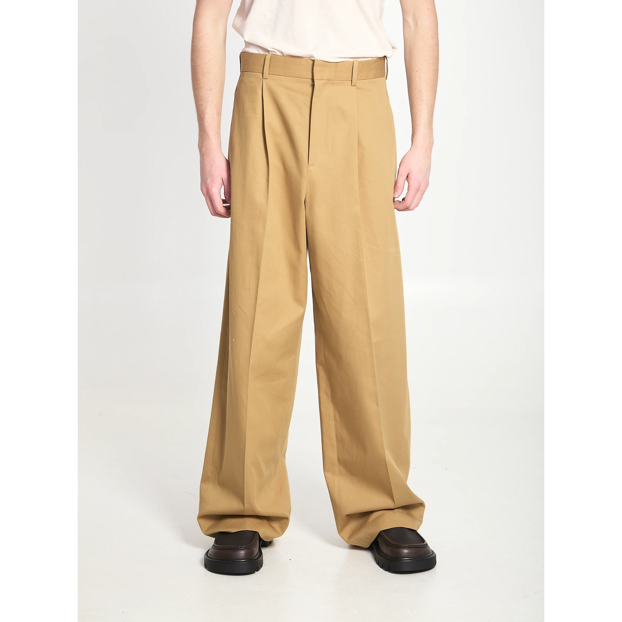 Wide leg pants