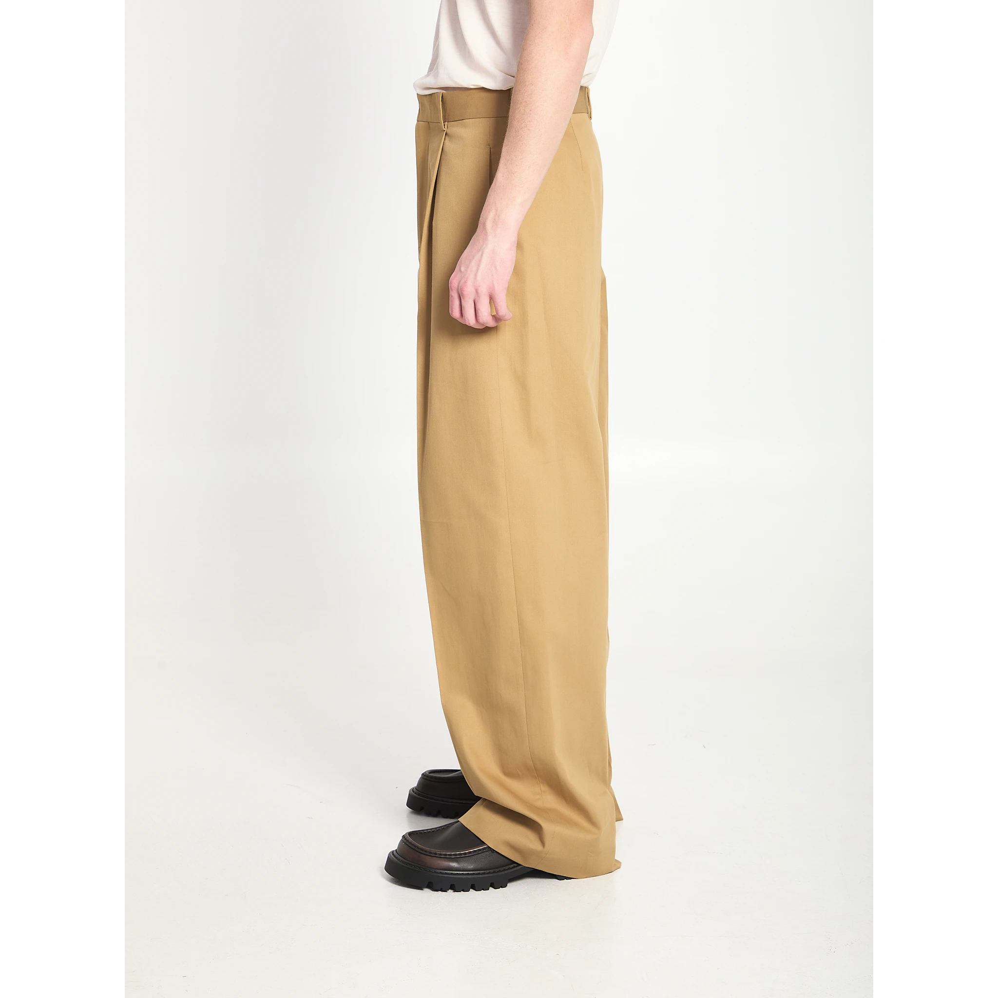 Wide leg pants