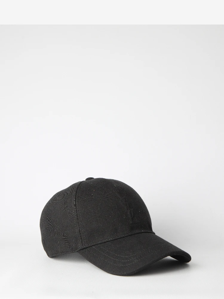 Cassandre cap
