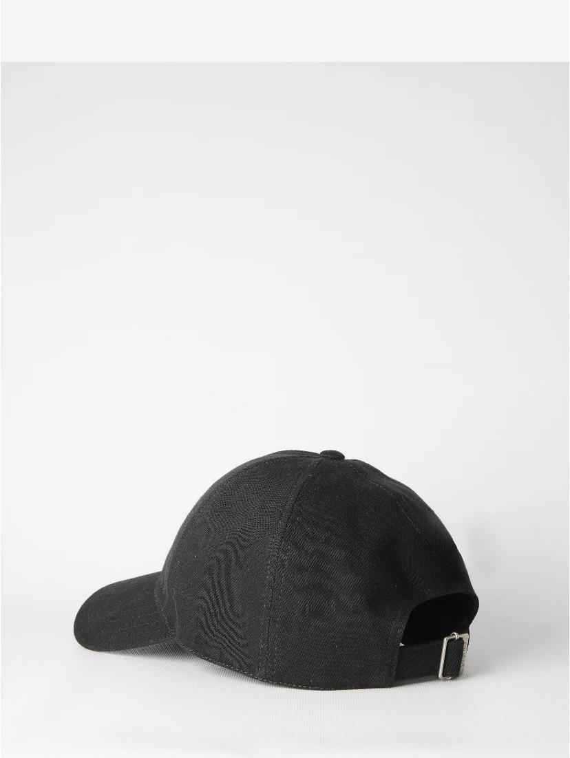 Cassandre cap