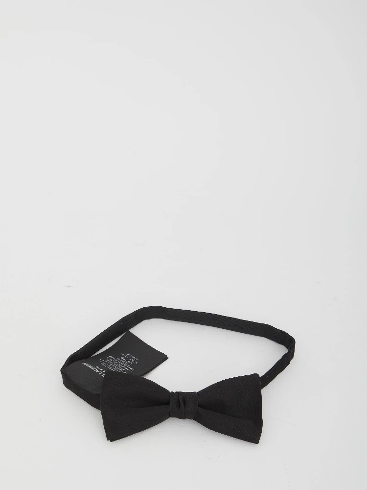 Yves bow tie in silk