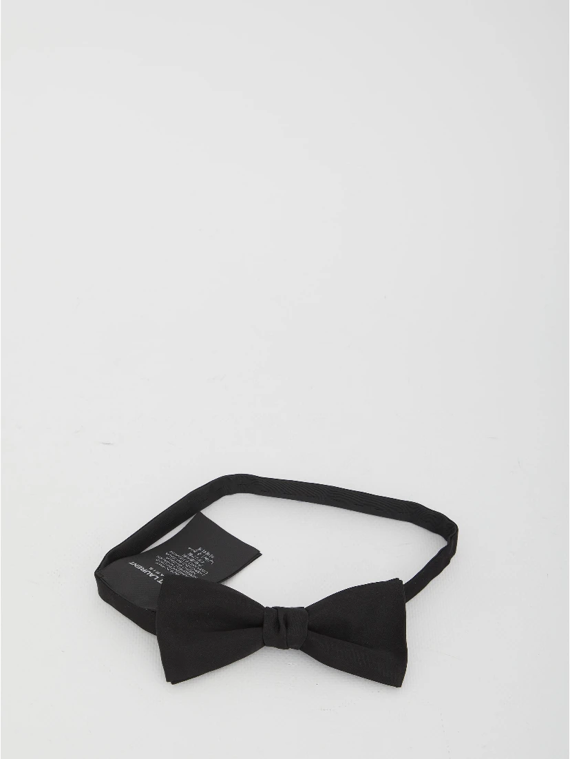Yves bow tie in silk