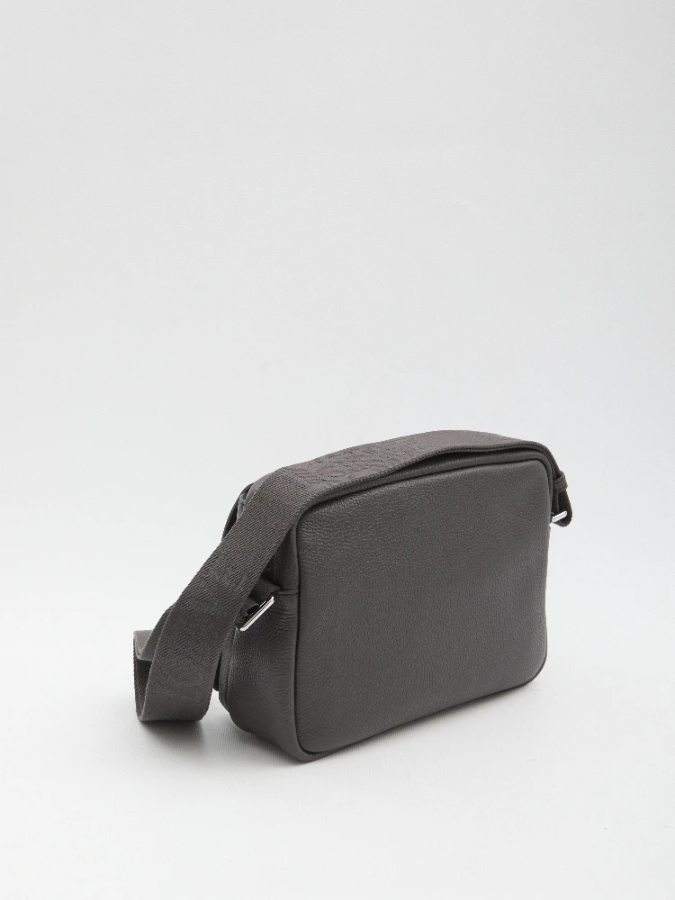Pebble messenger bag medium alternative