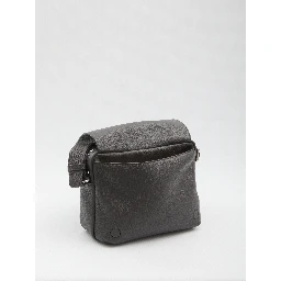 Pebble messenger bag medium
