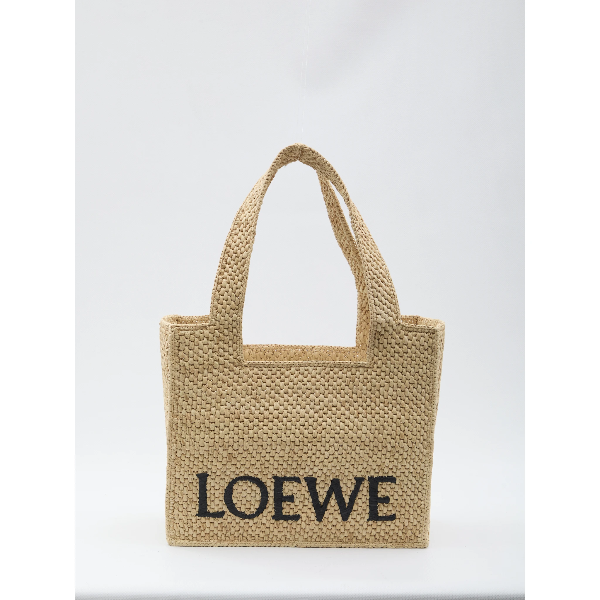 Tote bag in raffia medium