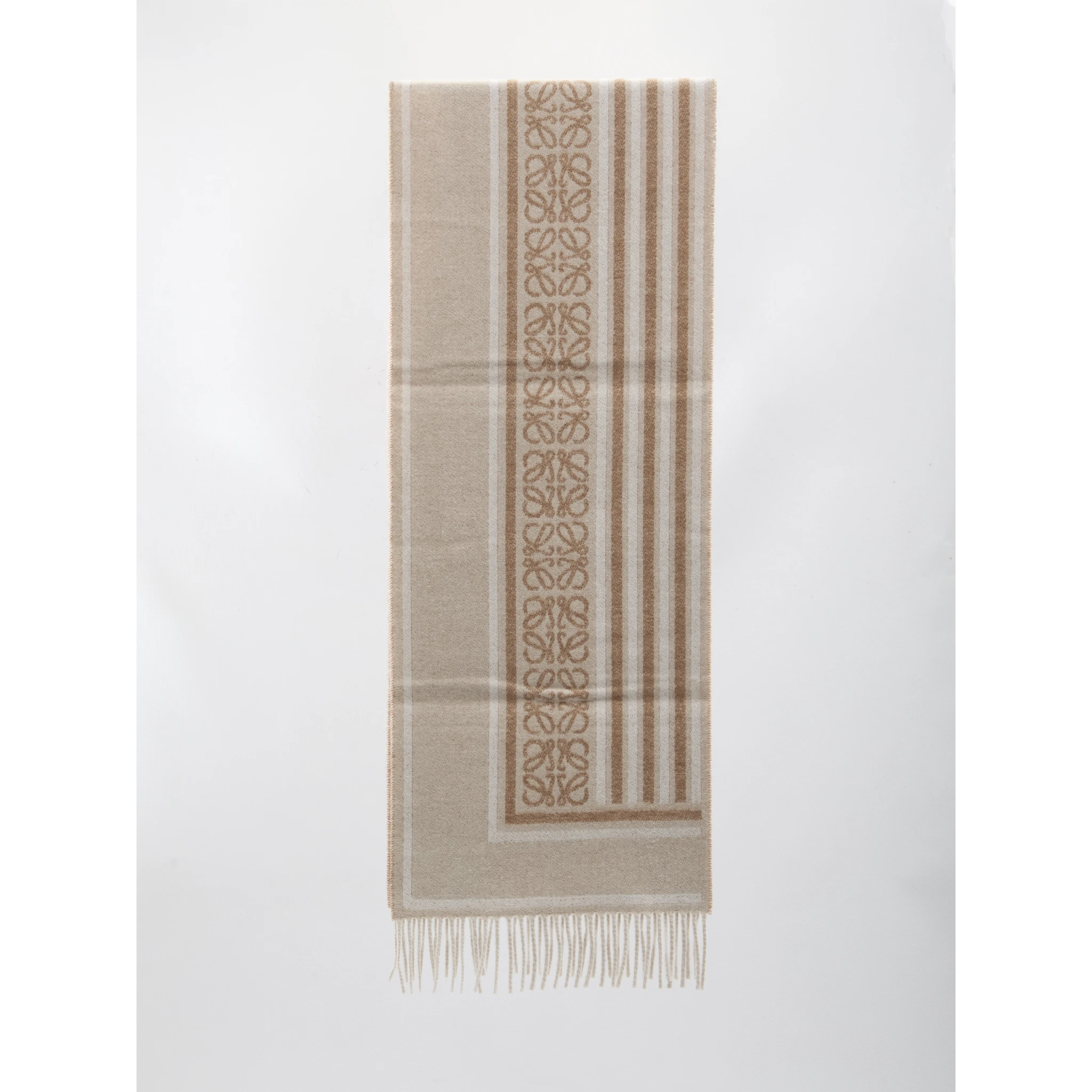 Anagram scarf in wool and cashmere