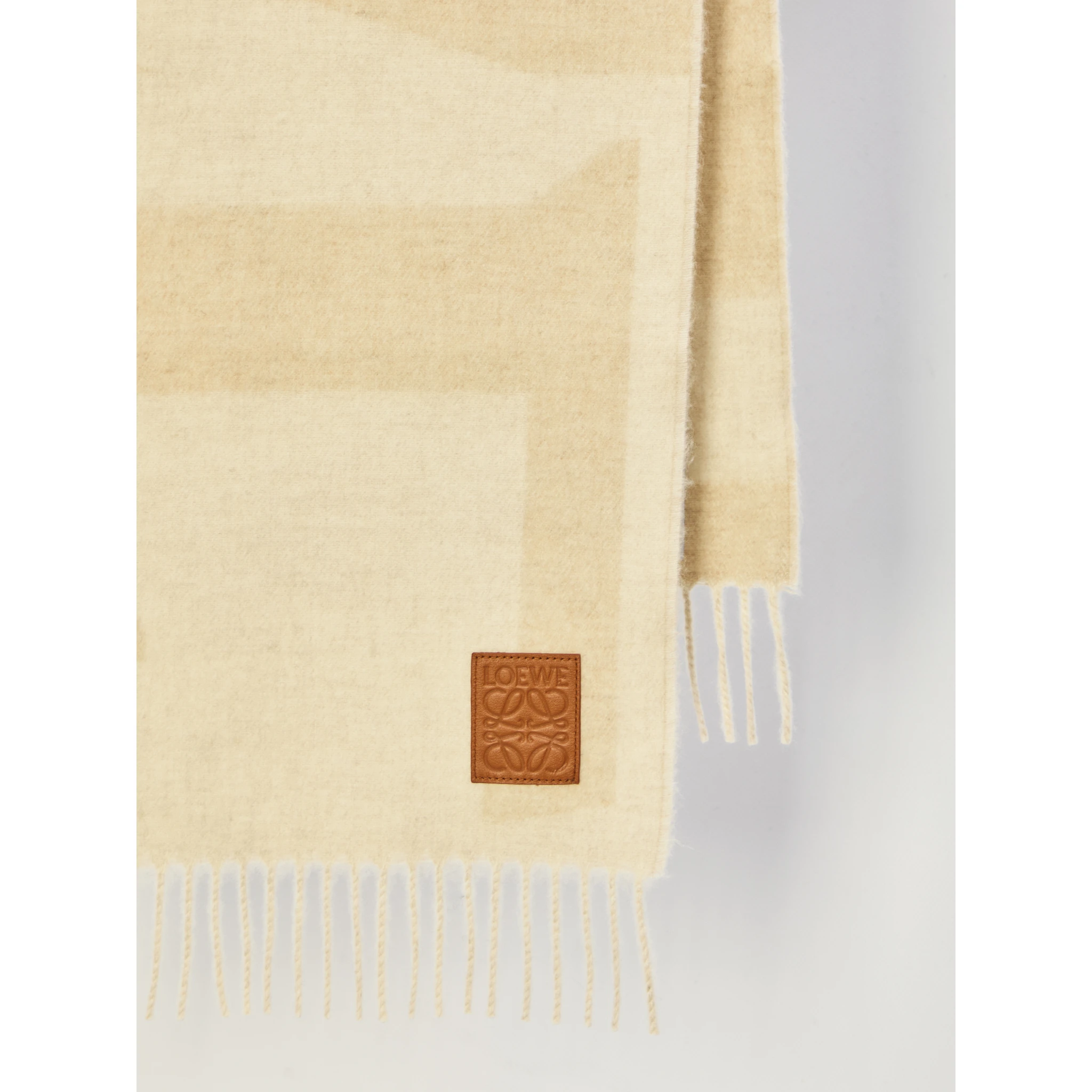 Cashmere scarf
