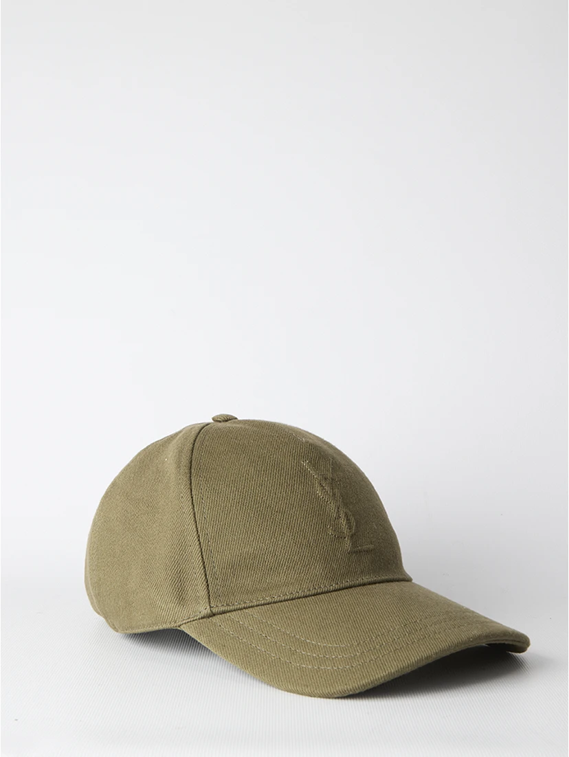 Cassandre cap