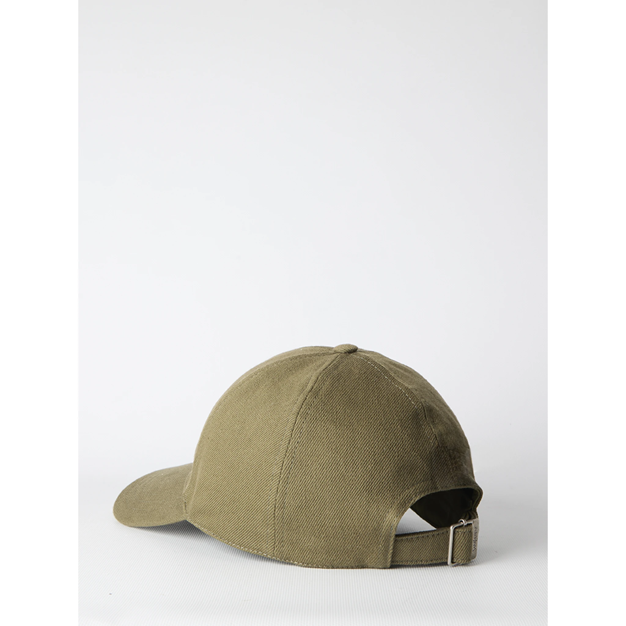 Cassandre cap