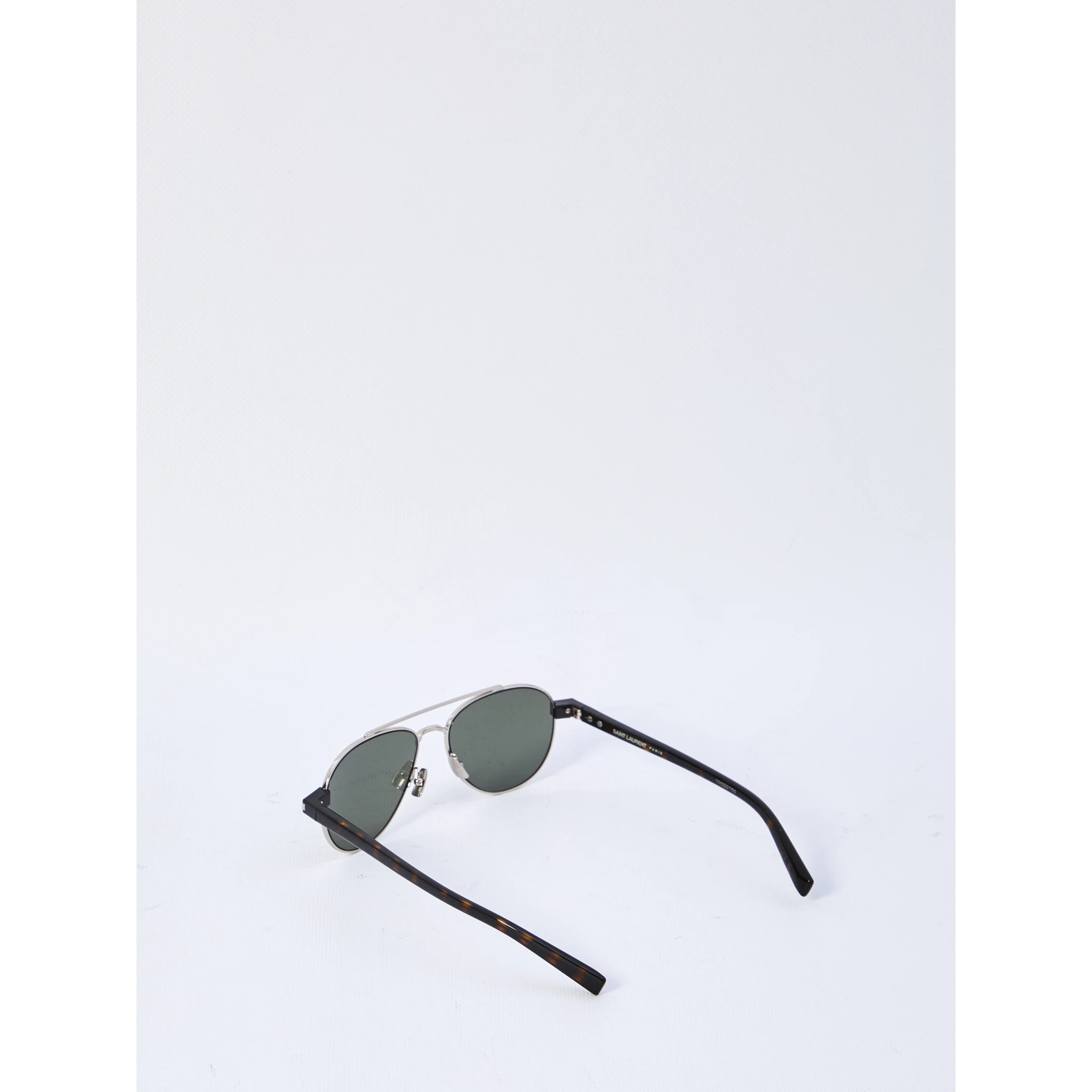 SL 843 sunglasses
