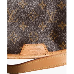Monogram Canvas Menilmontant MM