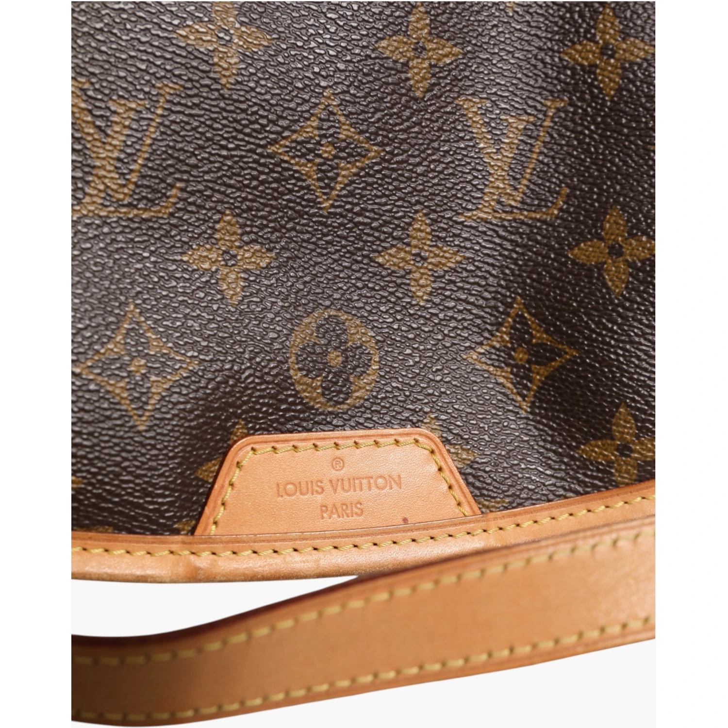 Monogram Canvas Menilmontant MM