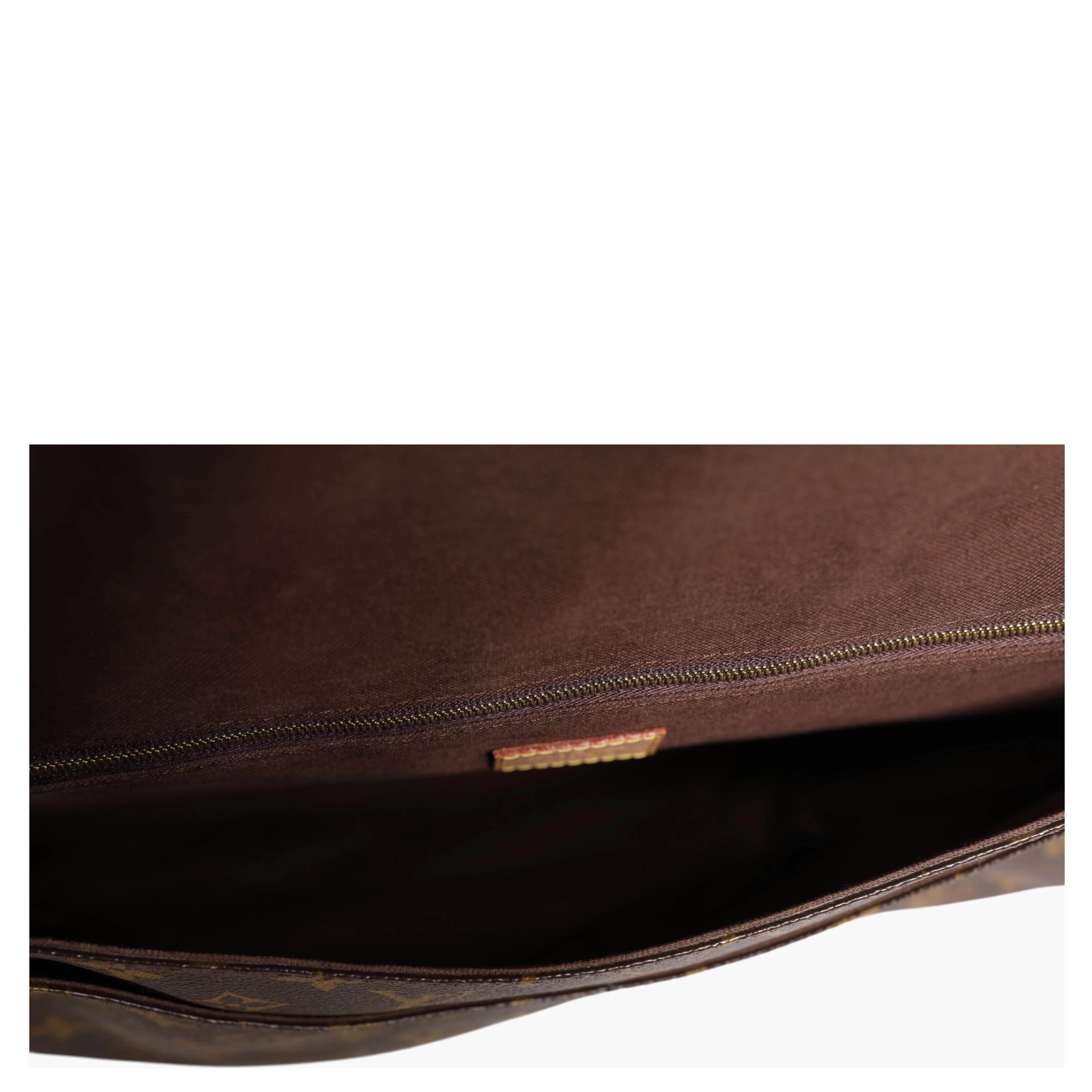 Monogram Canvas Menilmontant MM