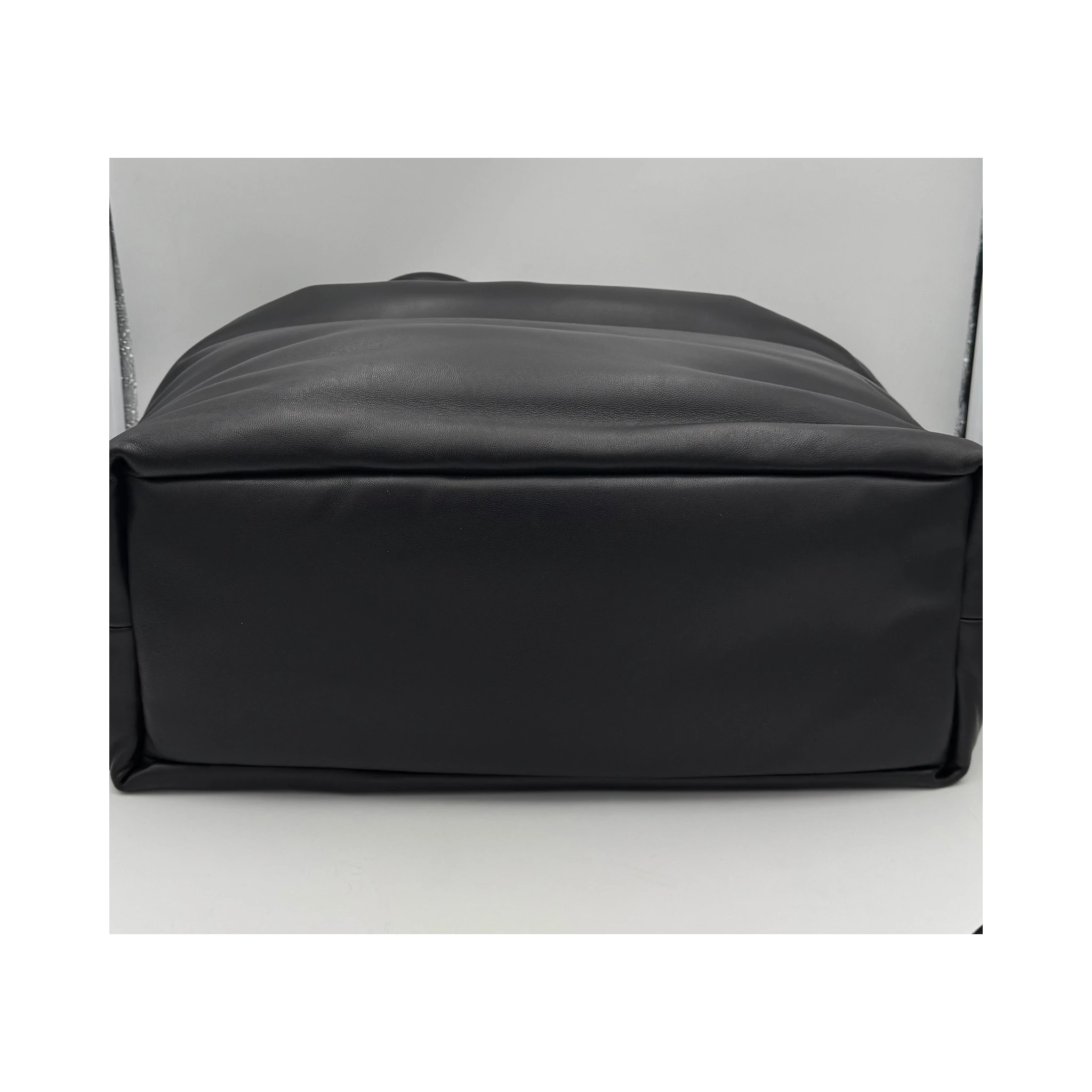 SAINT LAURENT Shopping Bag Grande in Lamb Leather