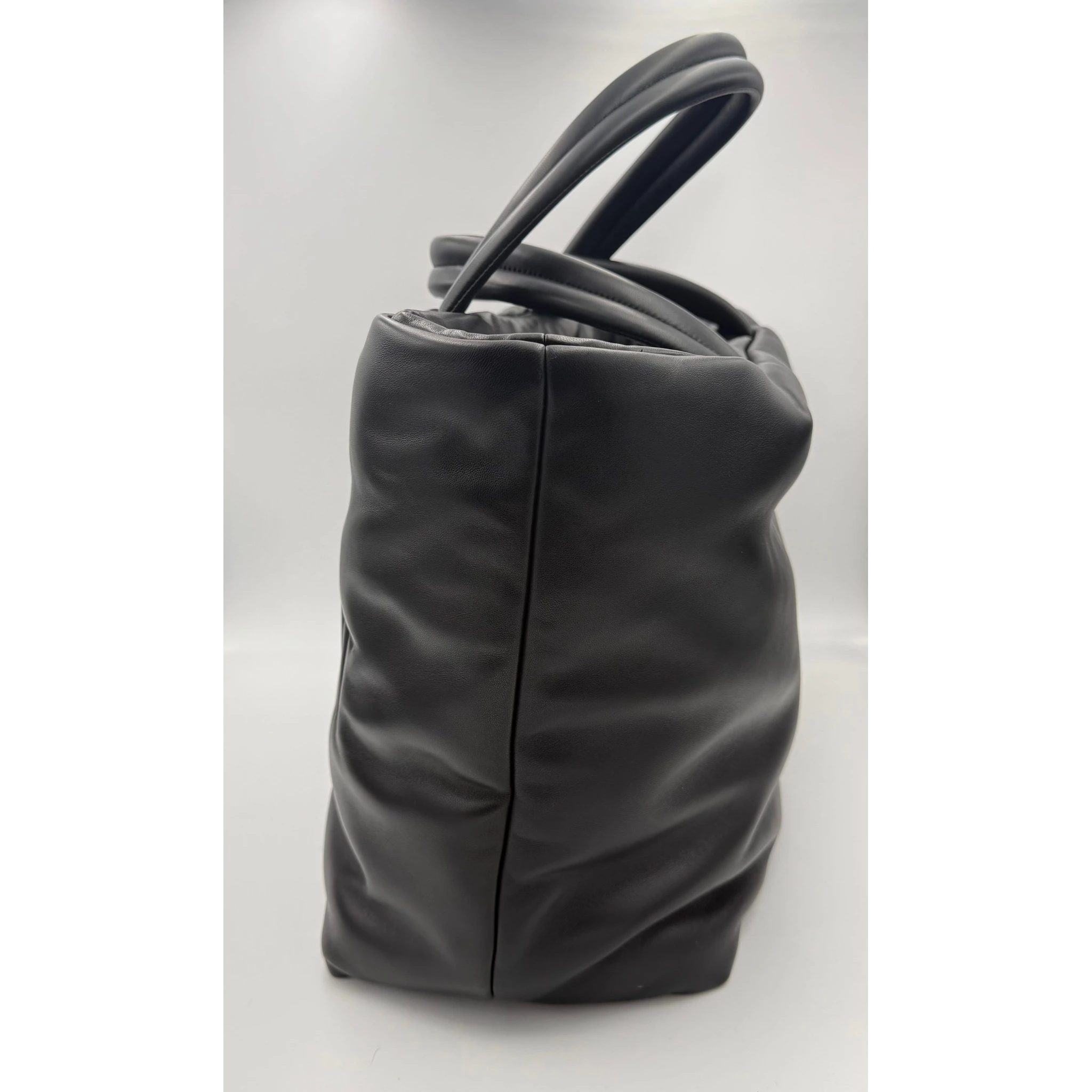 SAINT LAURENT Shopping Bag Grande in Lamb Leather