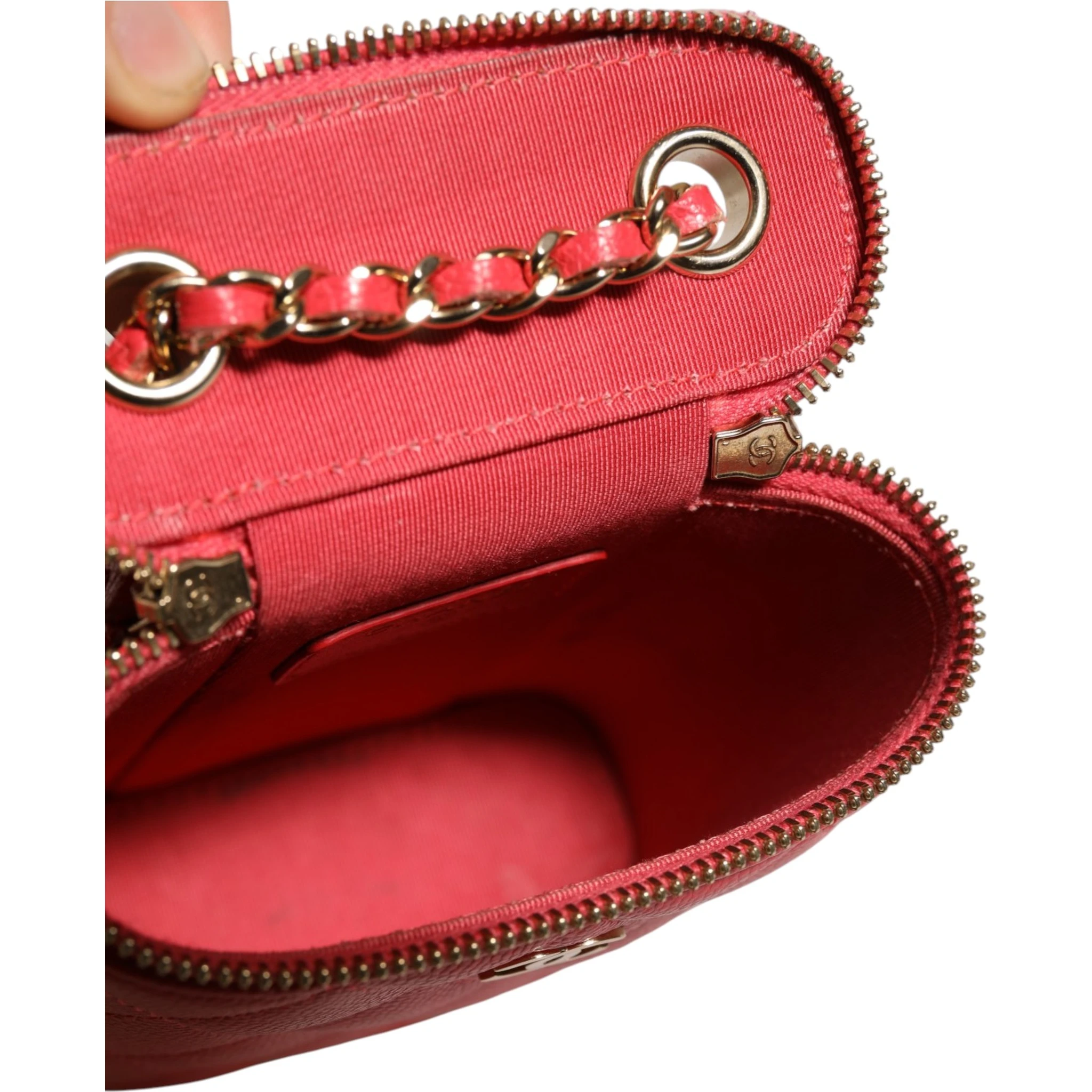 Red Caviar Quilted Small Vertical Coco Beauty Vanity Case with Chain