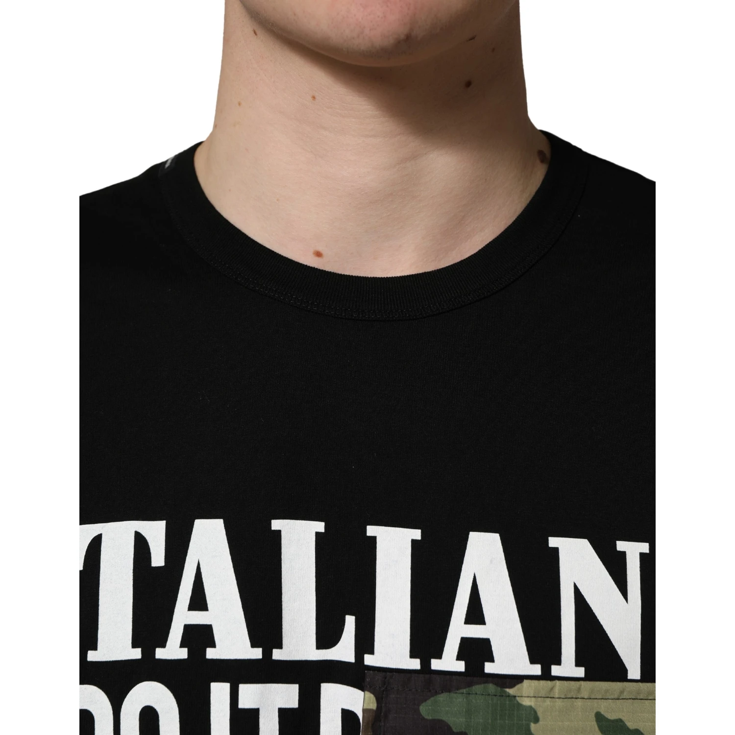 Black Camouflage Graphic Cotton Crewneck T-shirt