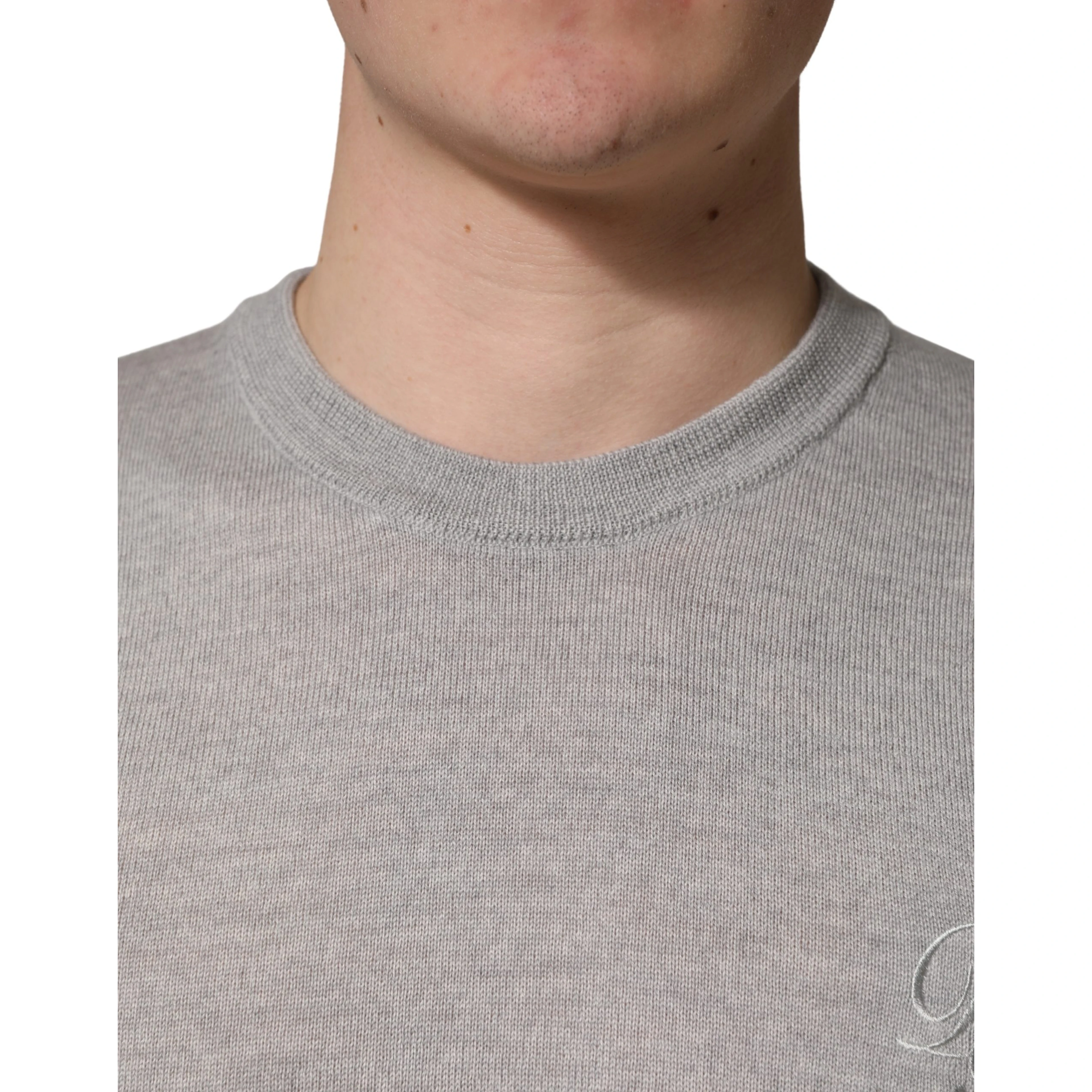 Gray Long Sleeves Crew Neck Pullover Sweater