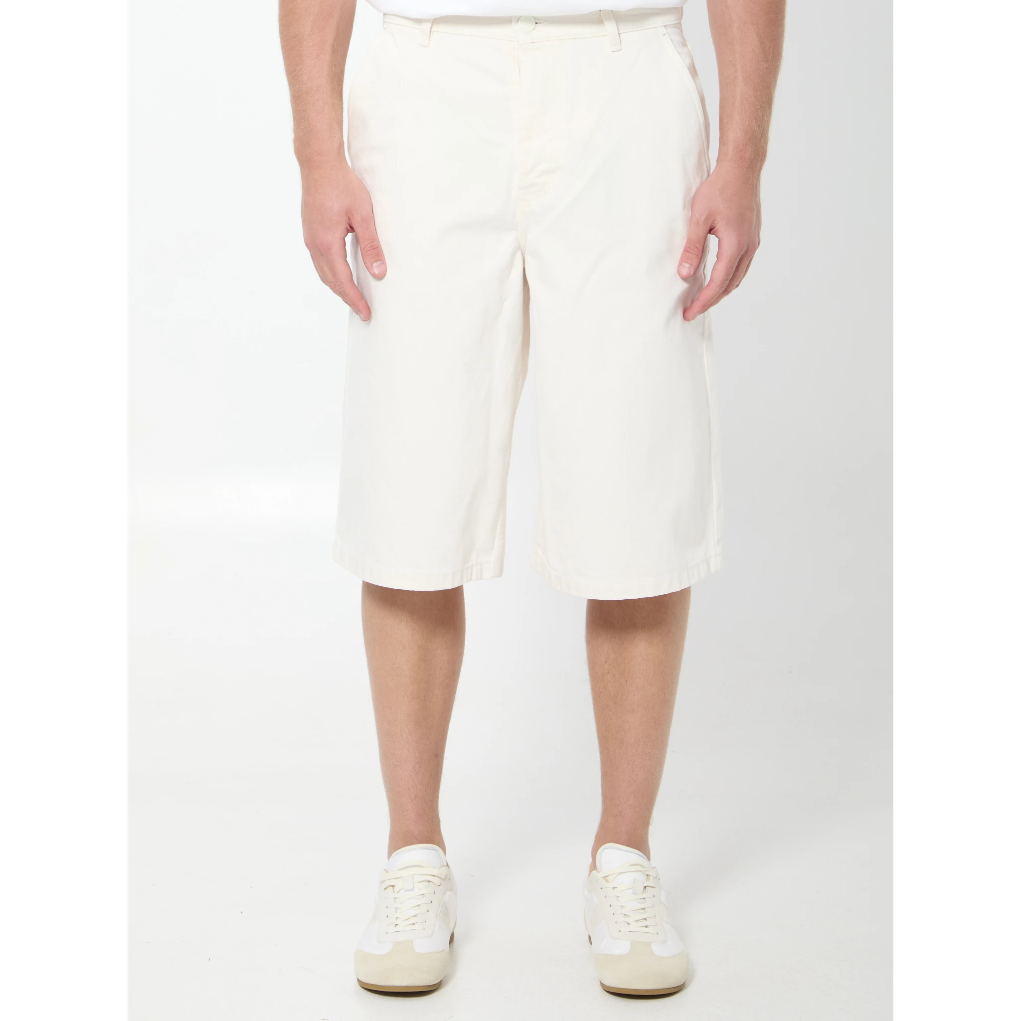 Loose twill Bermuda shorts