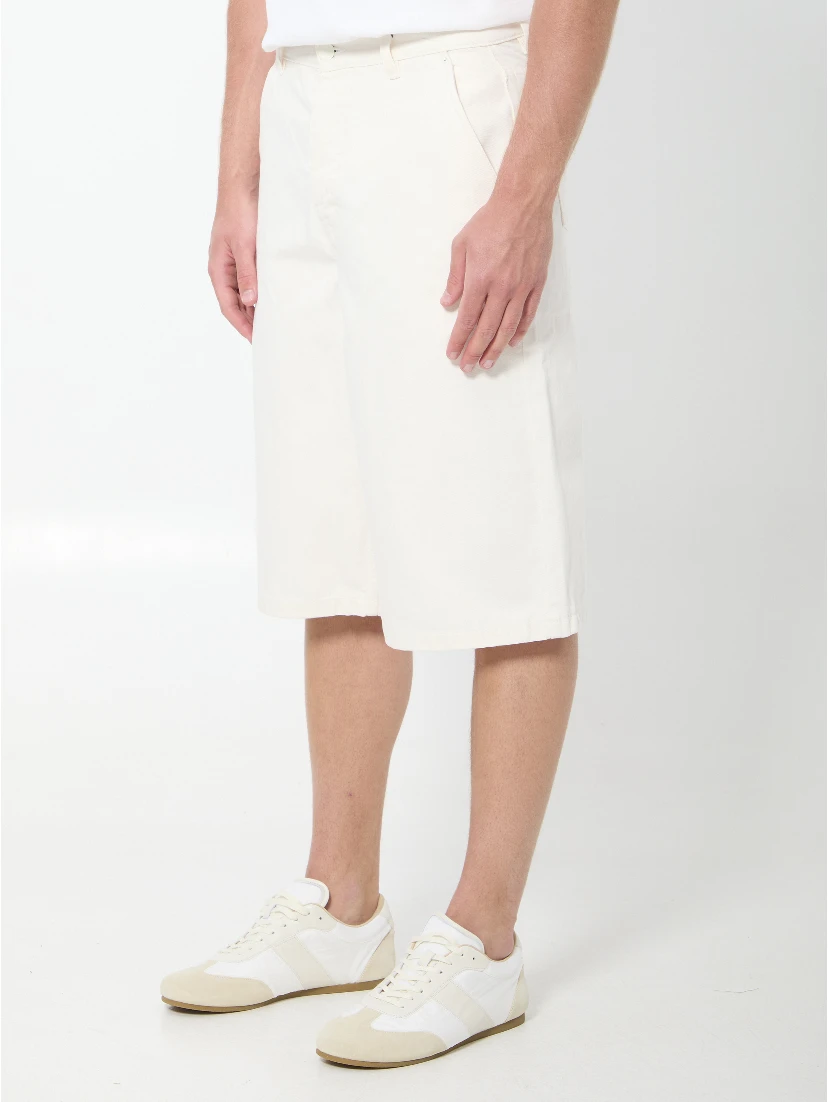 Loose twill Bermuda shorts