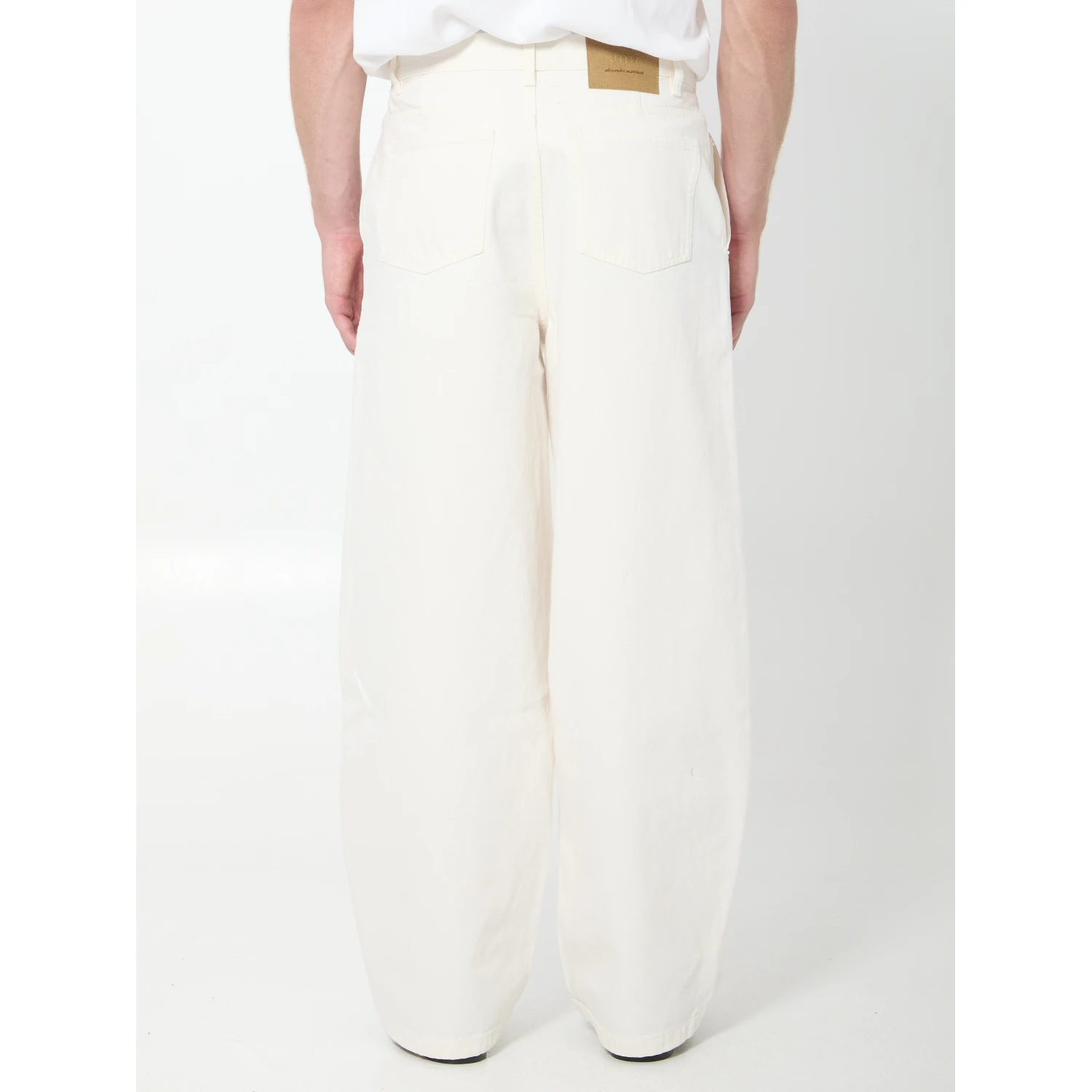 Balloon jeans