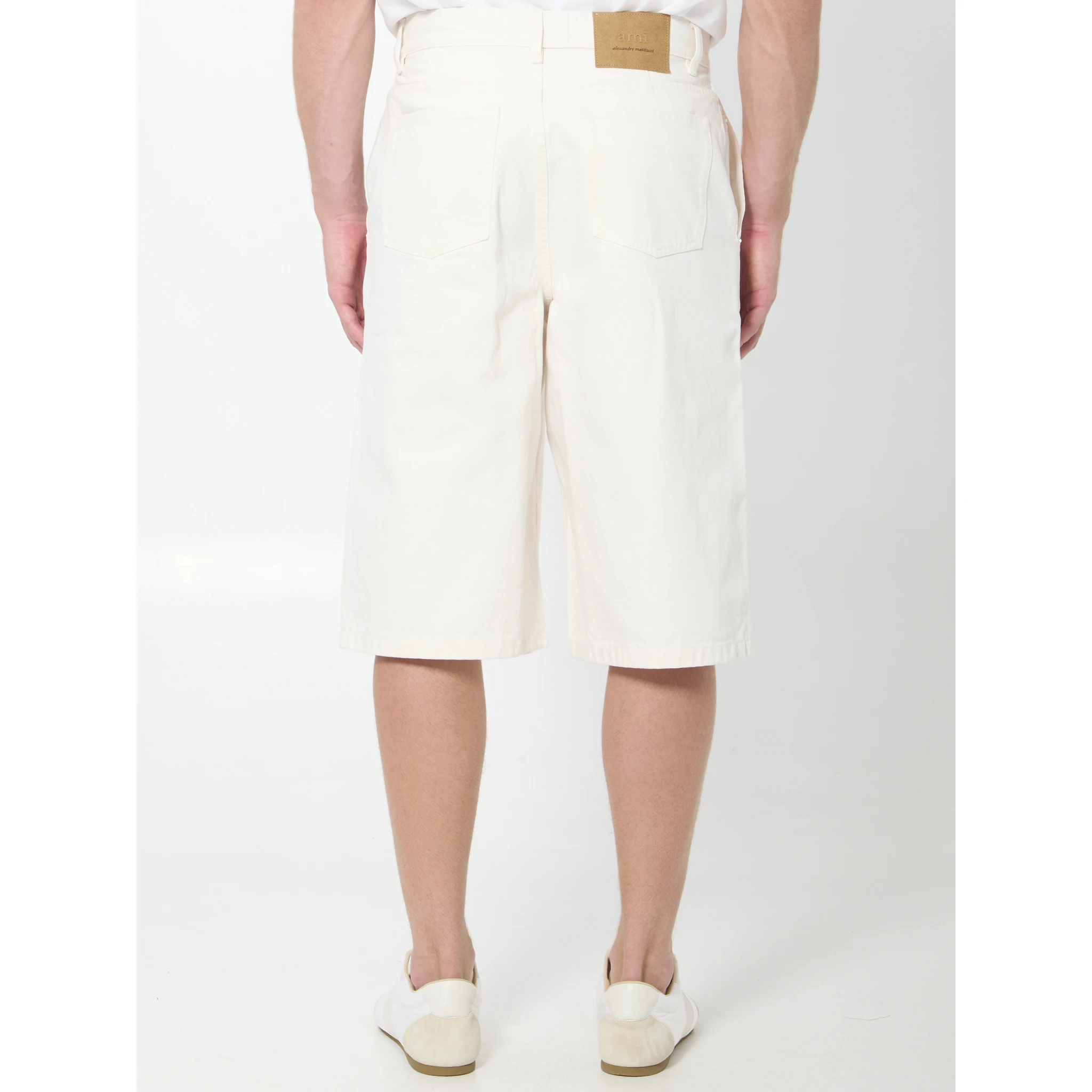 Loose twill Bermuda shorts