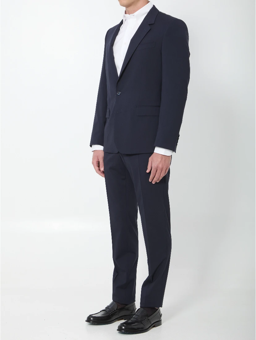 Single-breasted Martini suit