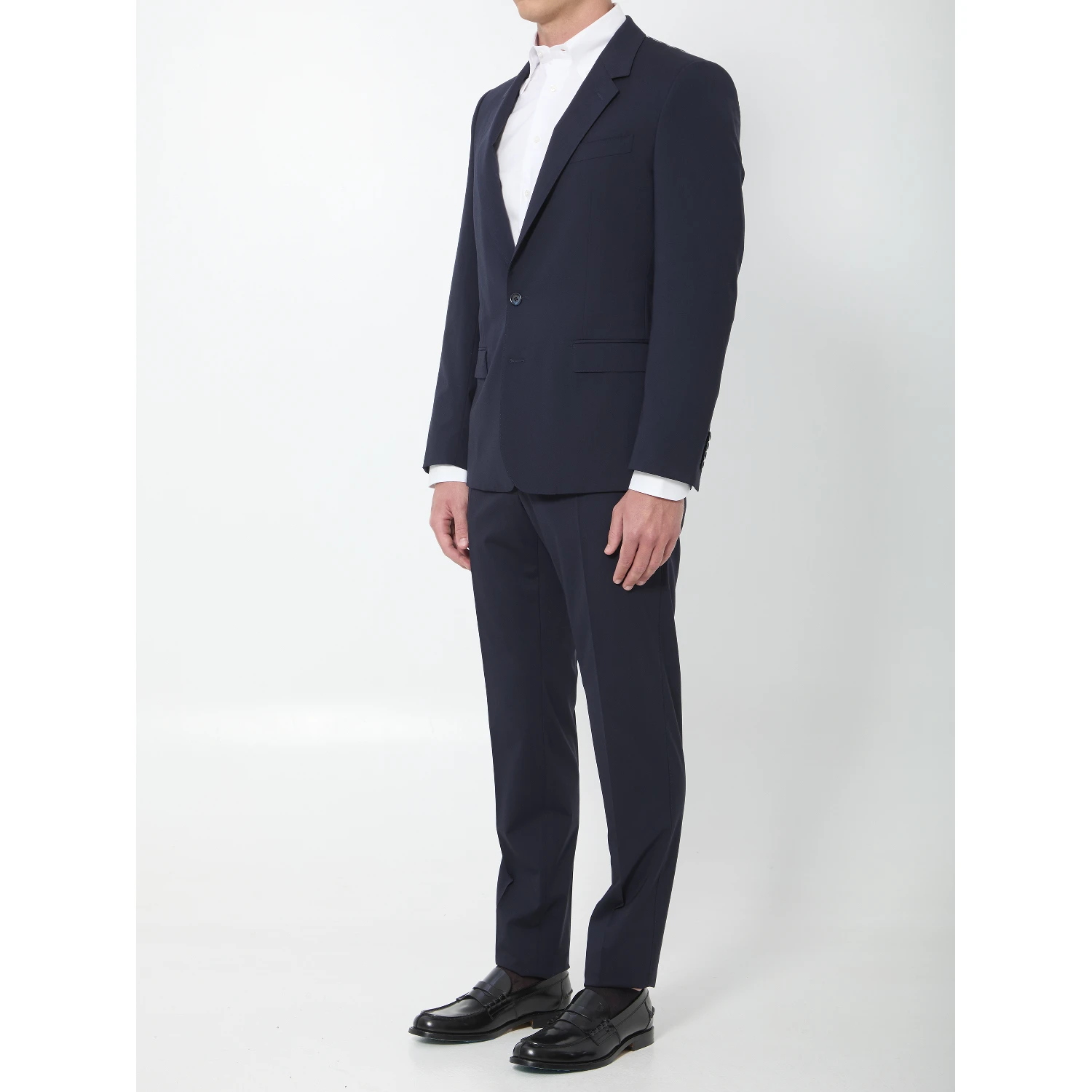 Single-breasted Martini suit
