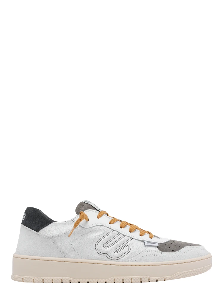 EVENU Sneakers