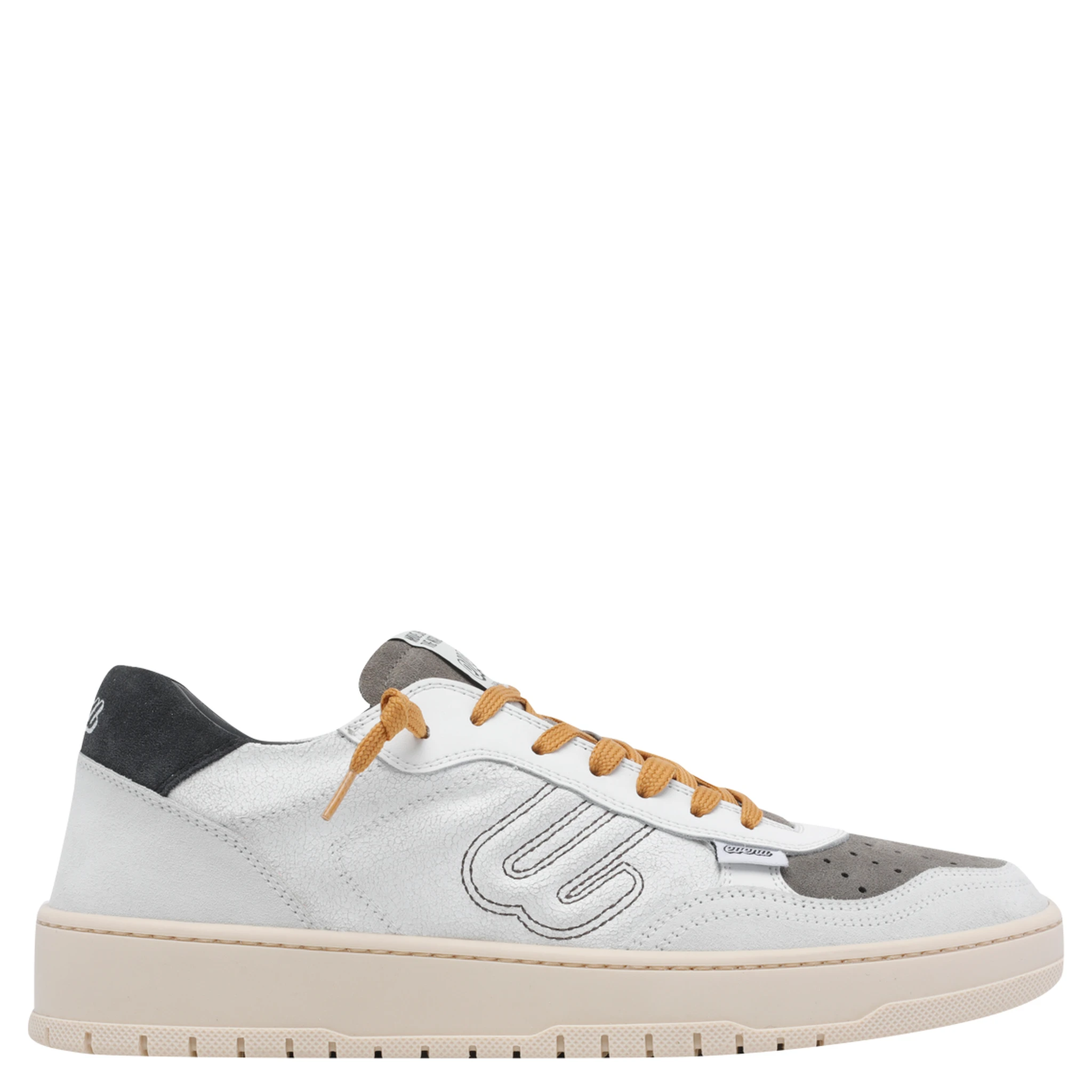 EVENU Sneakers