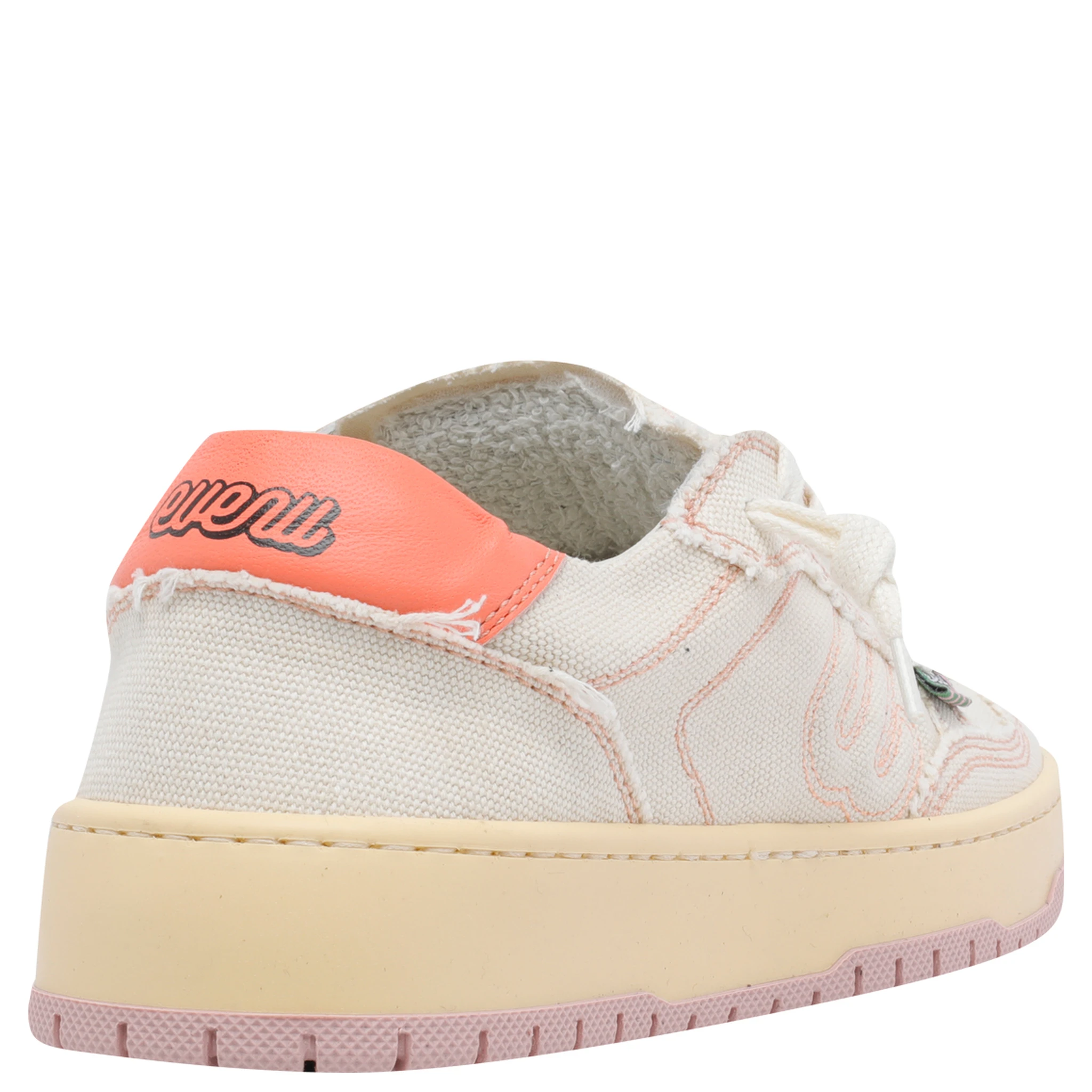 EVENU Sneakers