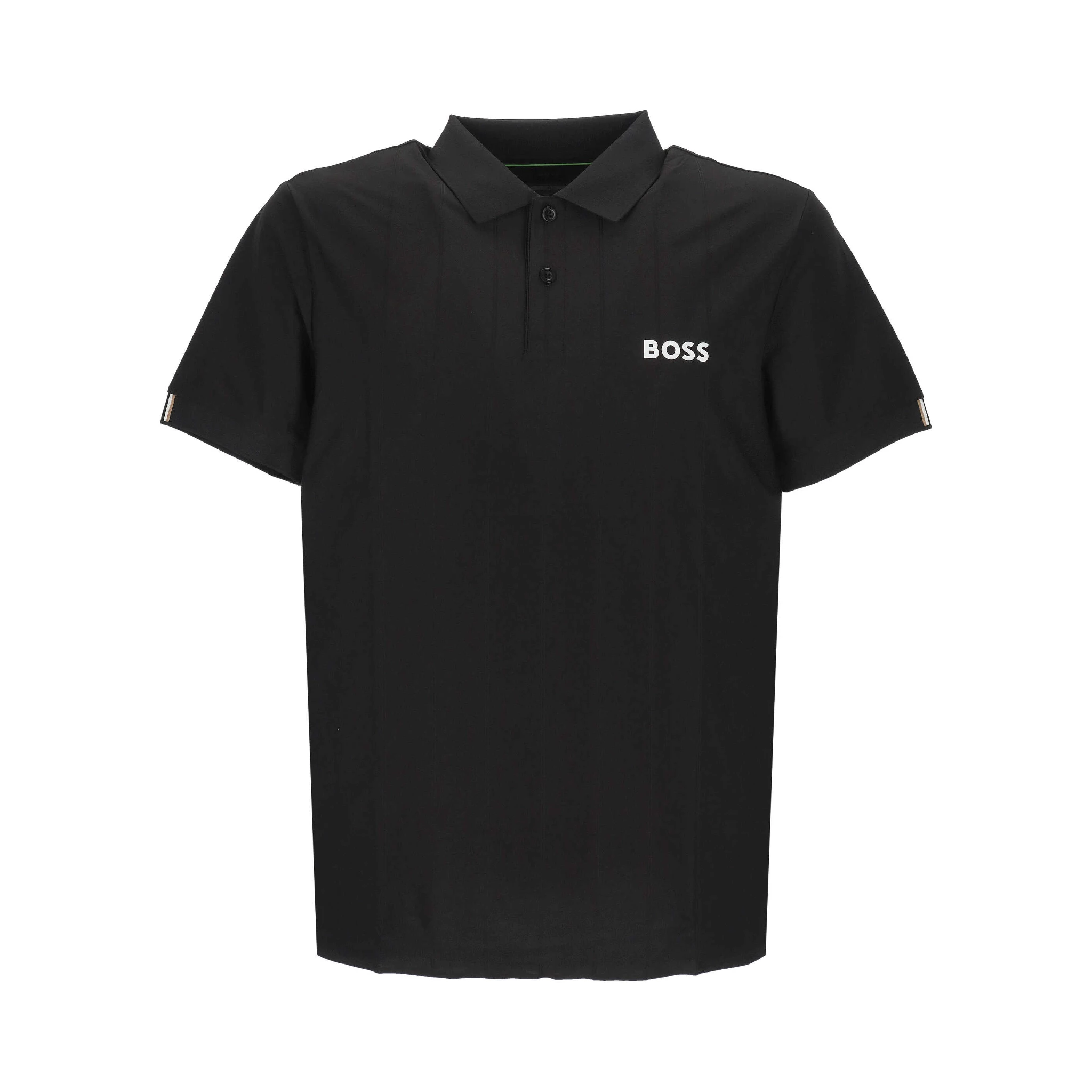 تيشيرتات وبولو سوداء من ماركة BOSS