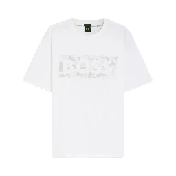 تيشيرتات وبولو بيضاء من ماركة BOSS