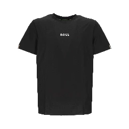 تيشيرتات وبولو سوداء من ماركة BOSS