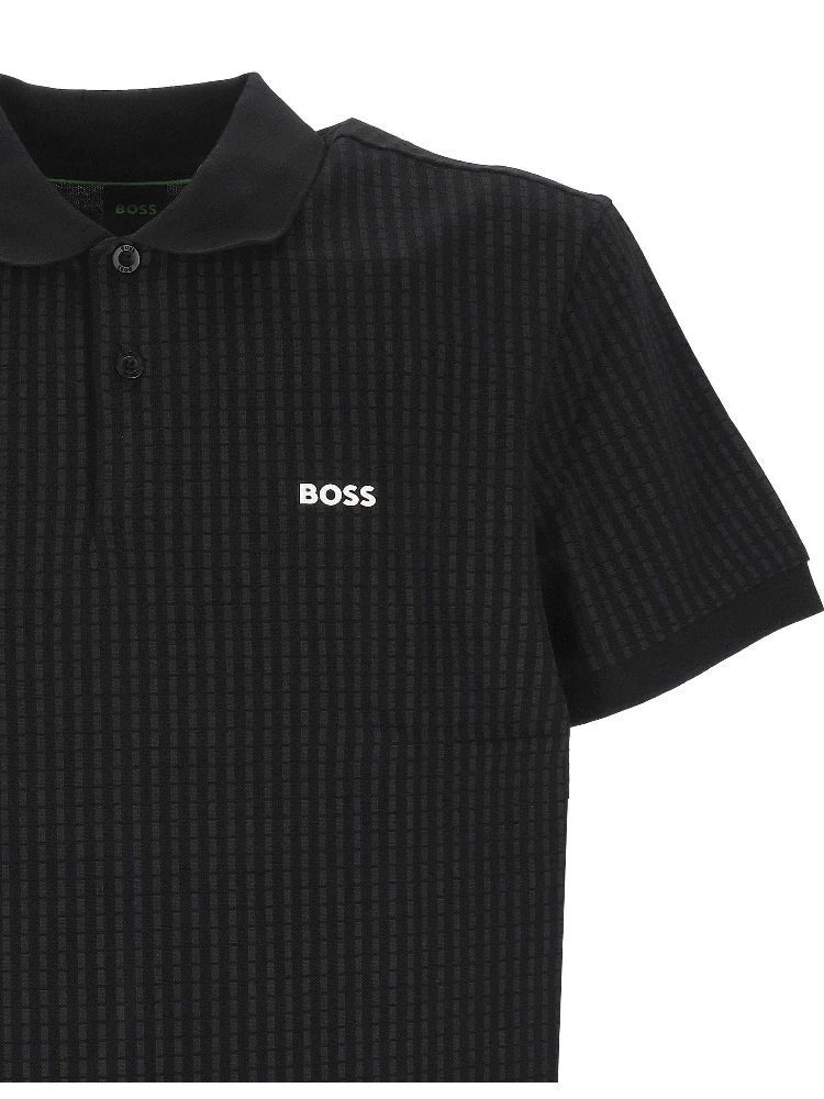 تيشيرتات وبولو سوداء من ماركة BOSS alternative