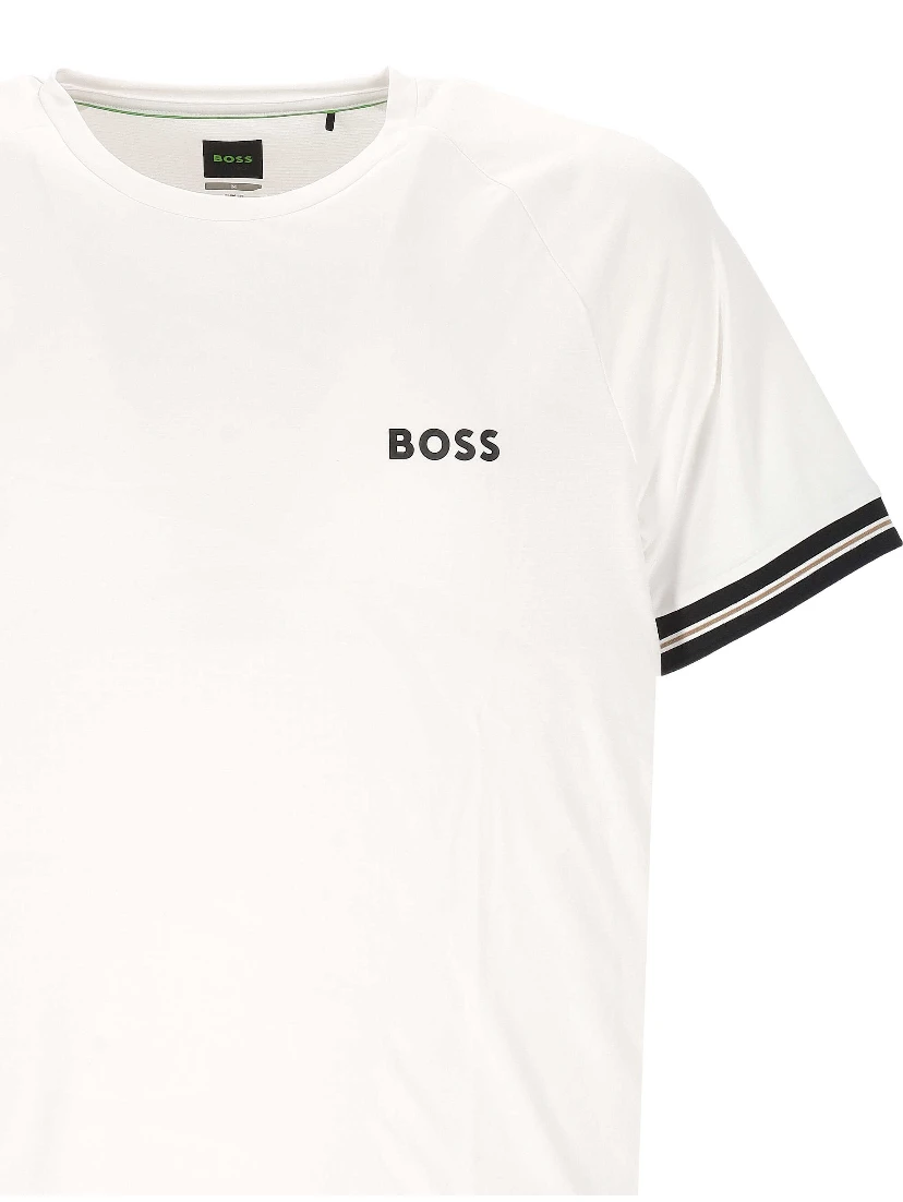تيشيرتات وبولو من ماركة BOSS