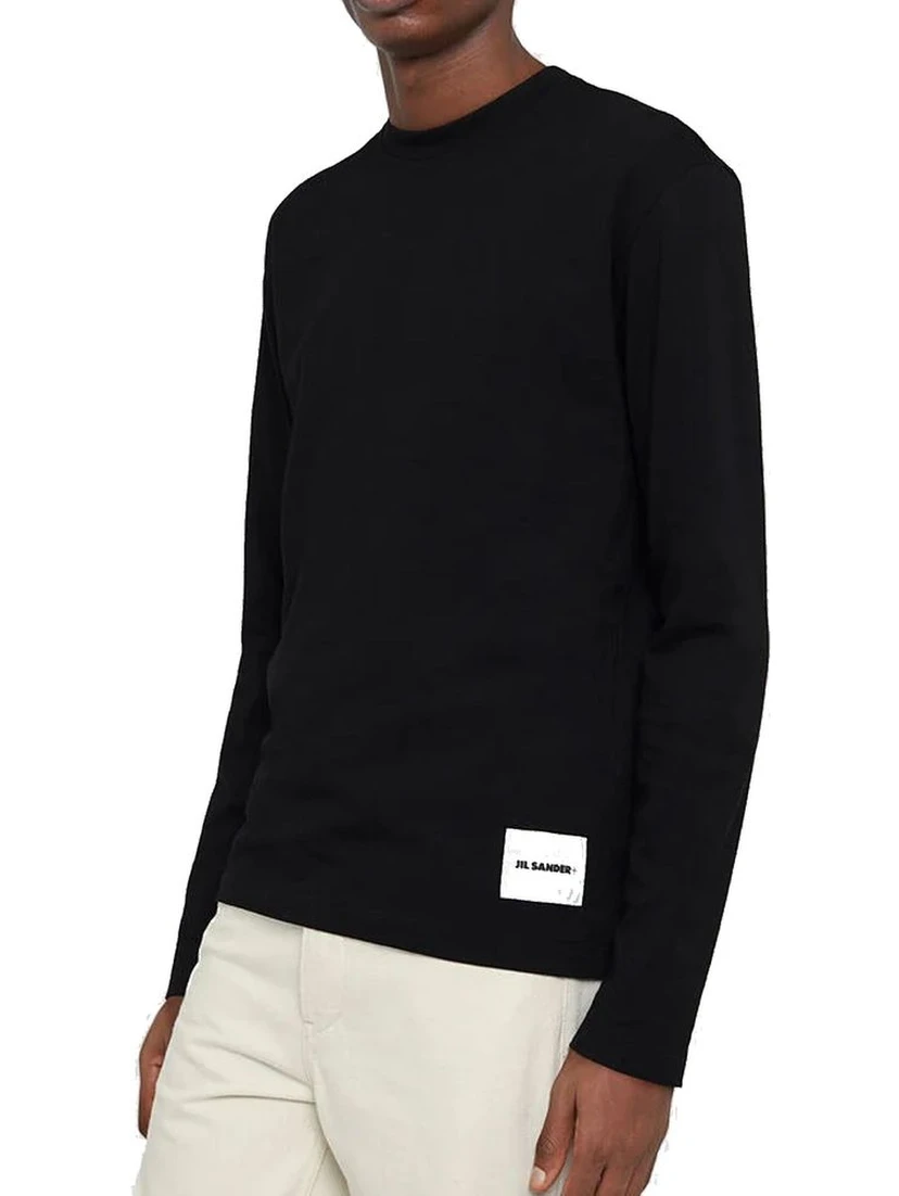 تيشيرت أسود من القطن بأكمام طويلة