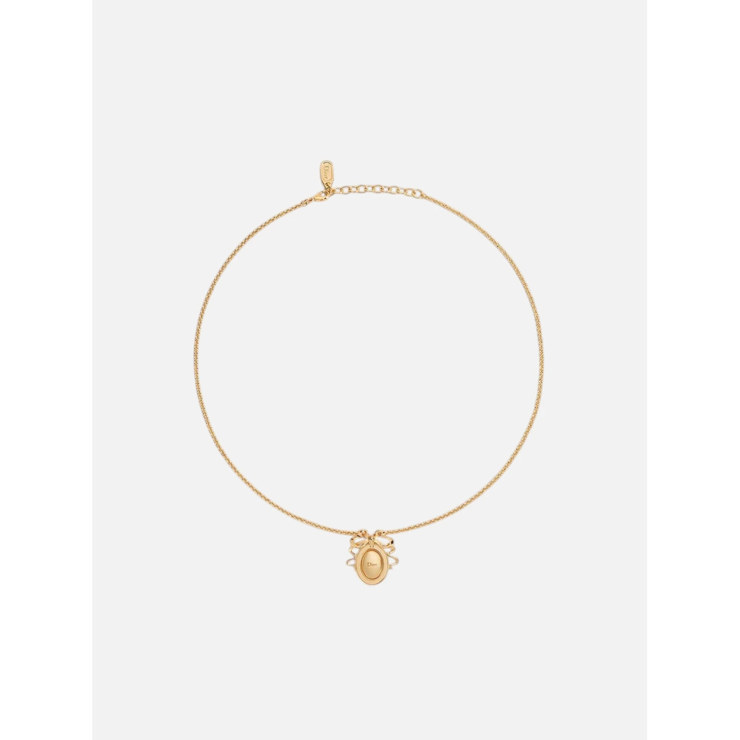 CHRISTIAN DIOR MEDALLION necklace