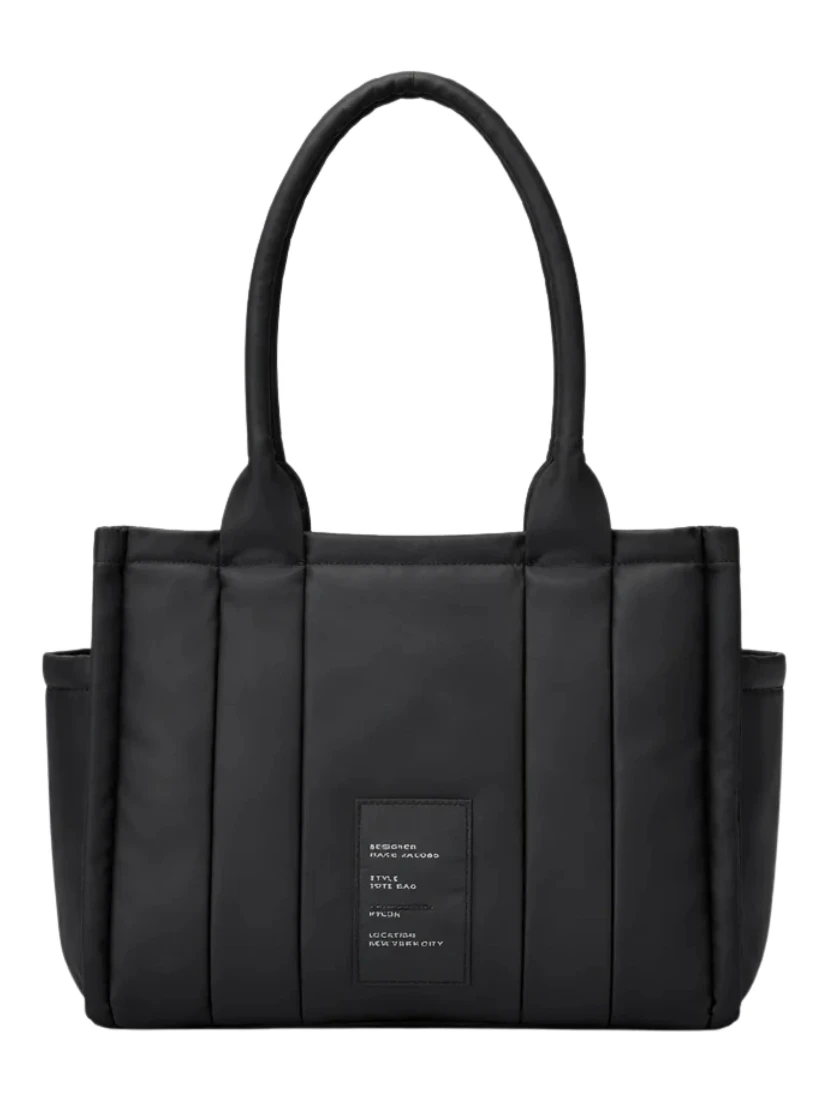 THE MEDIUM TOTE