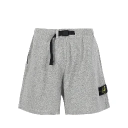 SHORTS CON PATCH LOGO