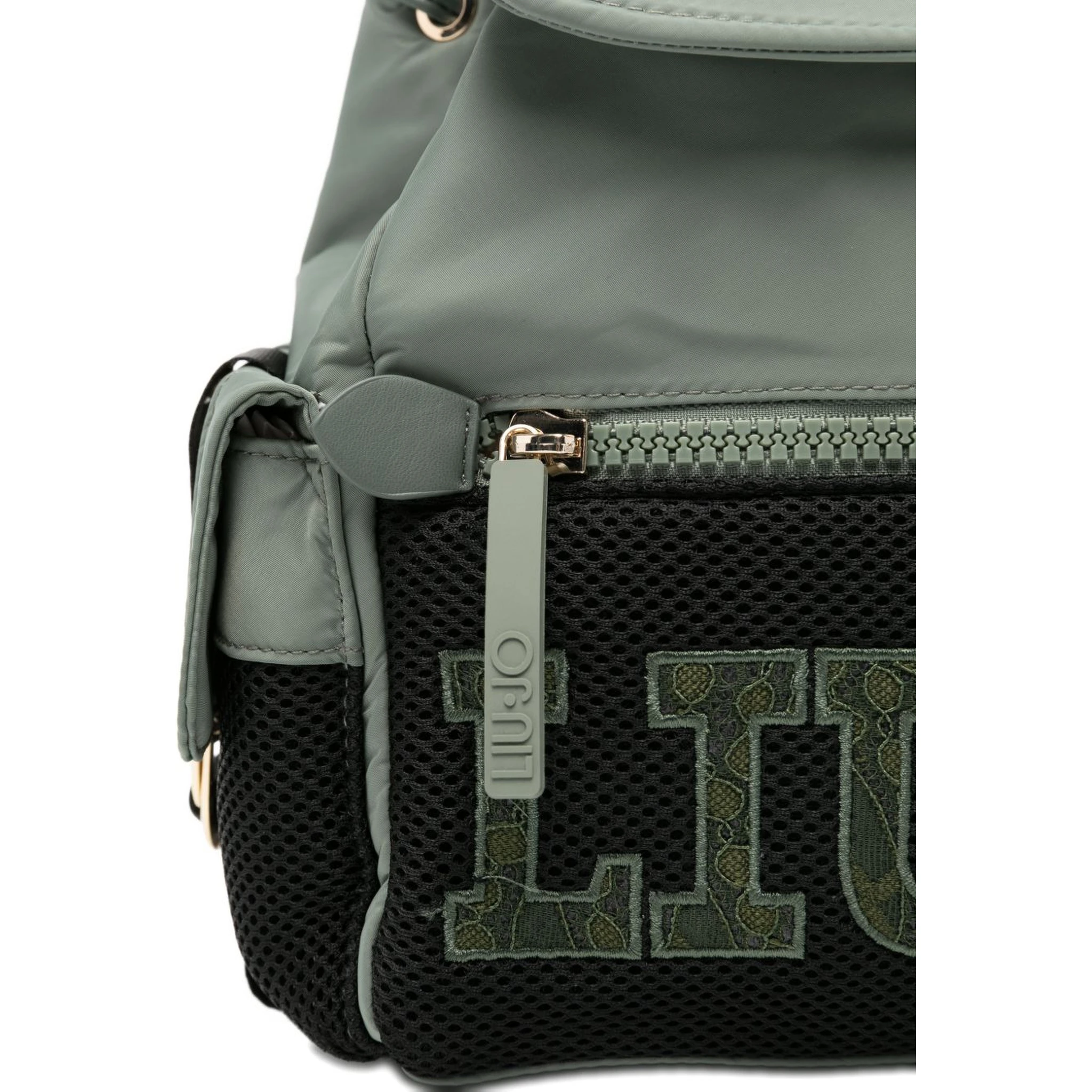 حقائب ليو جو.. خضراء