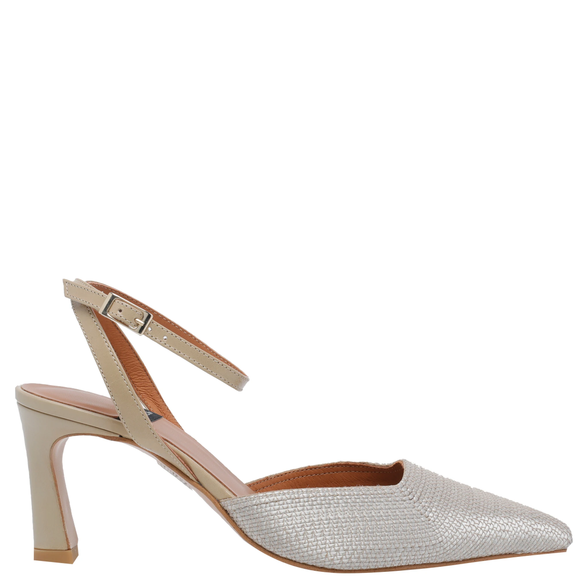 ANGEL ALARCON With Heel